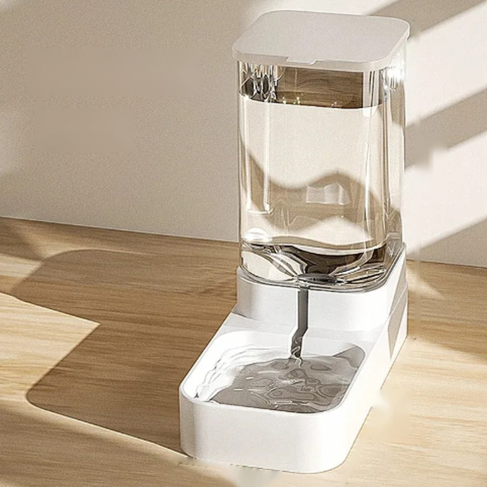 Pet water fountain